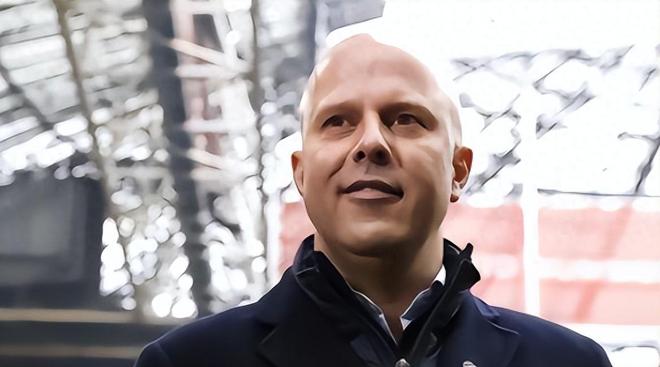 在高水平竞 在高水平竞