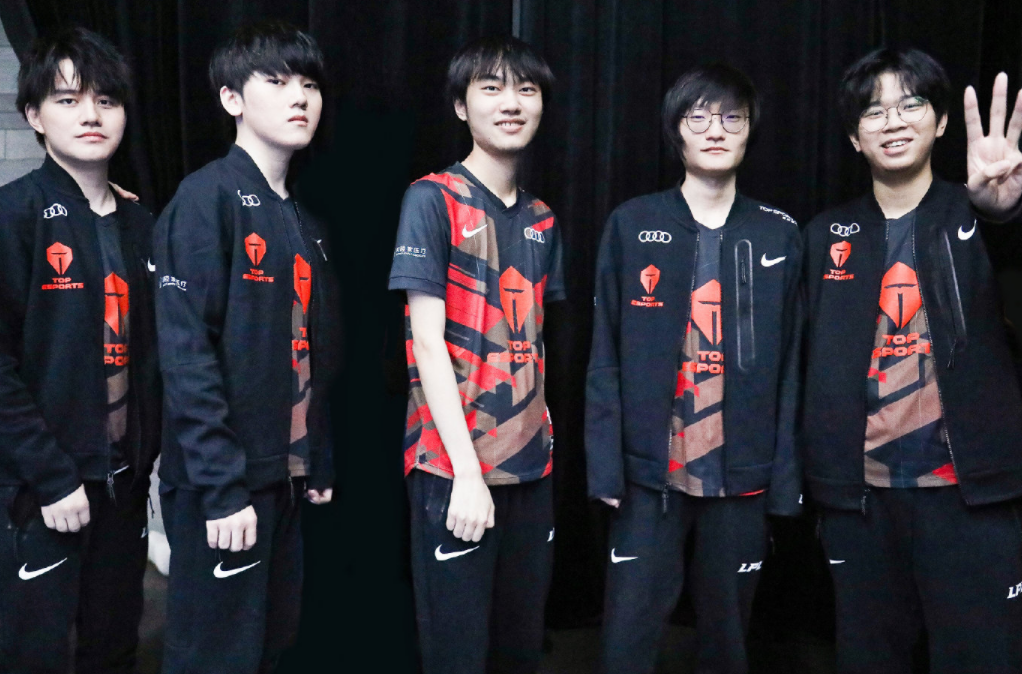 萨卡的射门 萨卡的射门