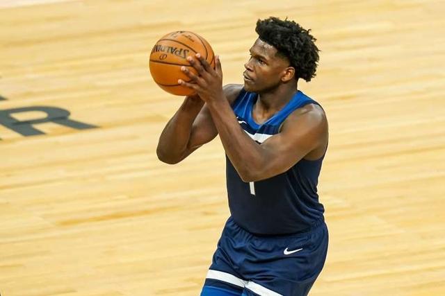 吃二条河蟹 吃二条河蟹